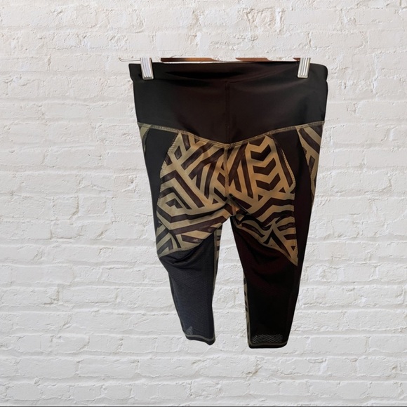 Lululemon crops chevron - Picture 2 of 5